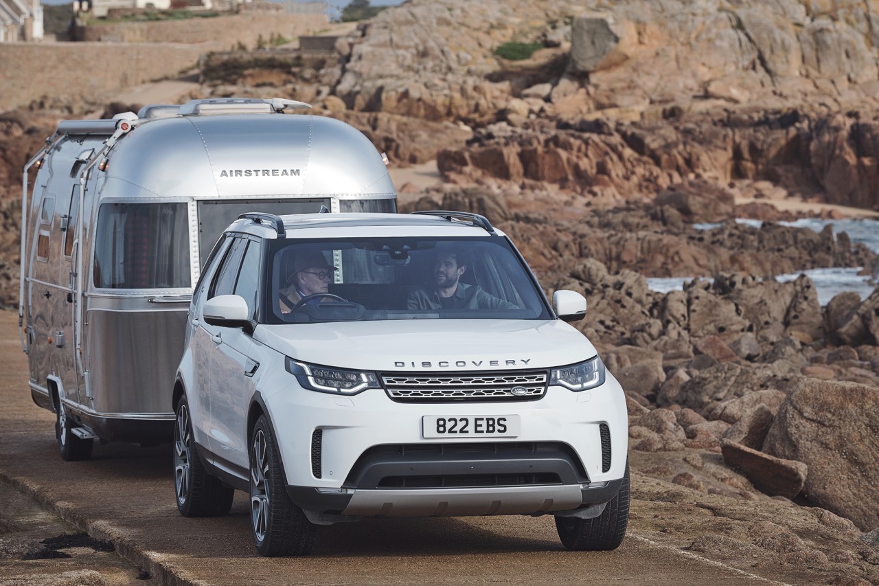 Land Rover Discovery Towing Adventures with Jack and Michael Whitehall