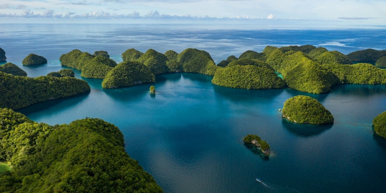 Palau Creates Rewards System To Encourage Good Behaviour From Tourists - Vimarsana News