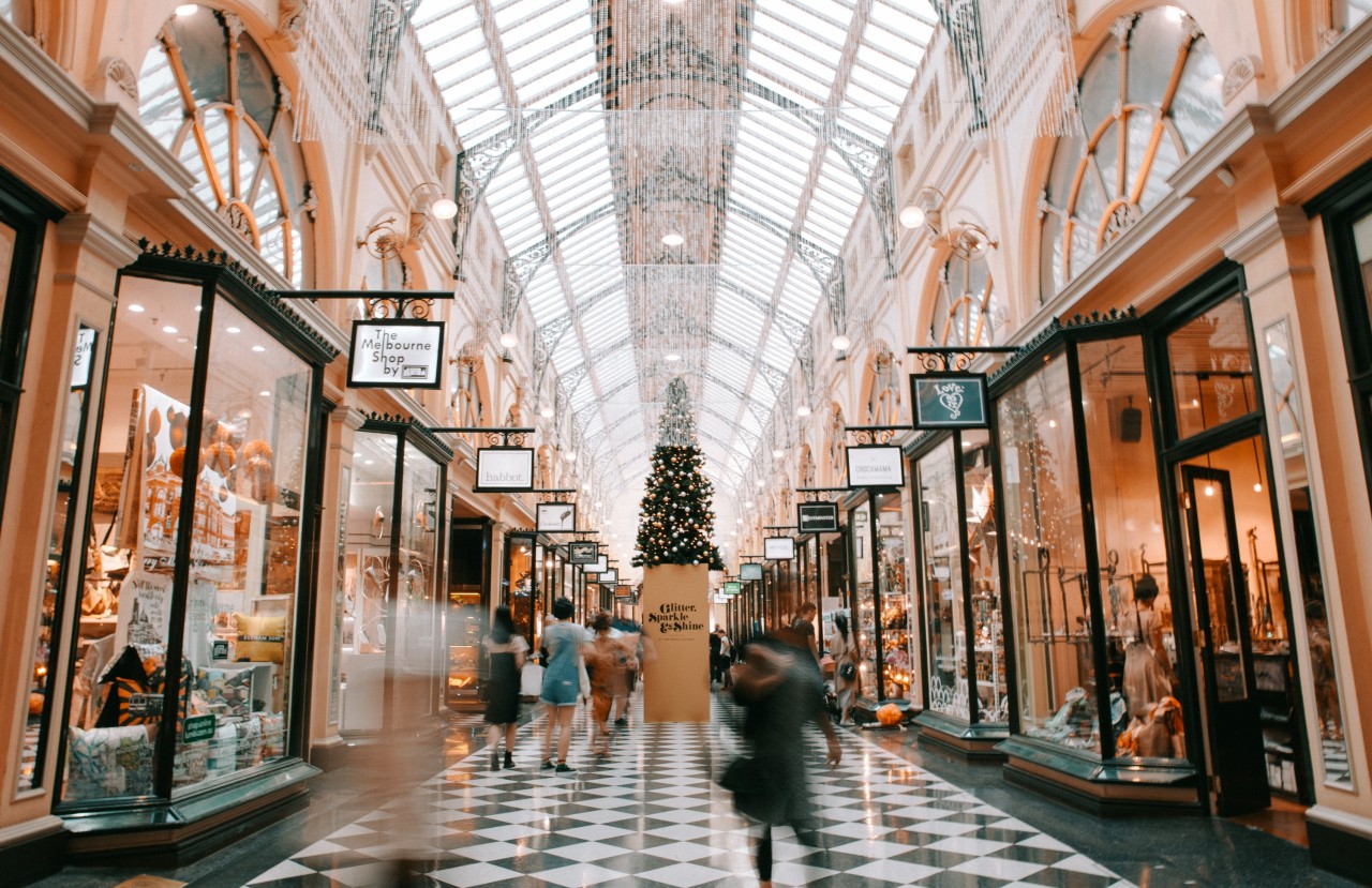 It's time to stop experimenting with social commerce and get stuck in - Vimarsana News