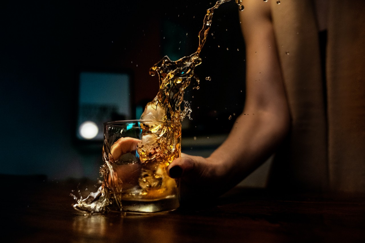 ASA study shows 'very concerning' potential for children to receive alcohol ads - Vimarsana News